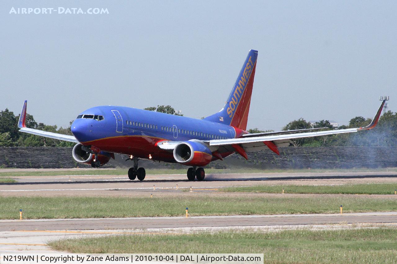N219WN, 2005 Boeing 737-7H4 C/N 32490, Southwest Airlines At Dallas Love Field
