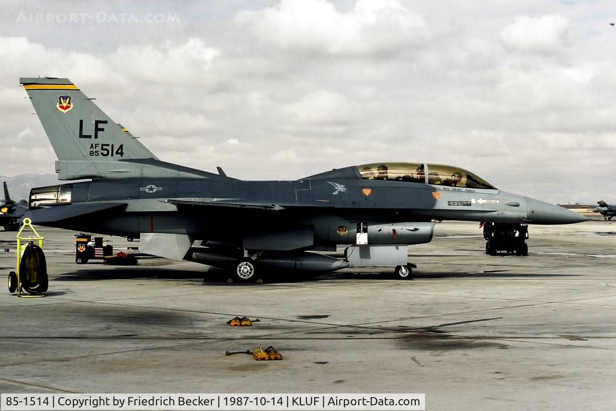 85-1514, General Dynamics F-16D Fighting Falcon C/N 5D-36, flightline at Luke