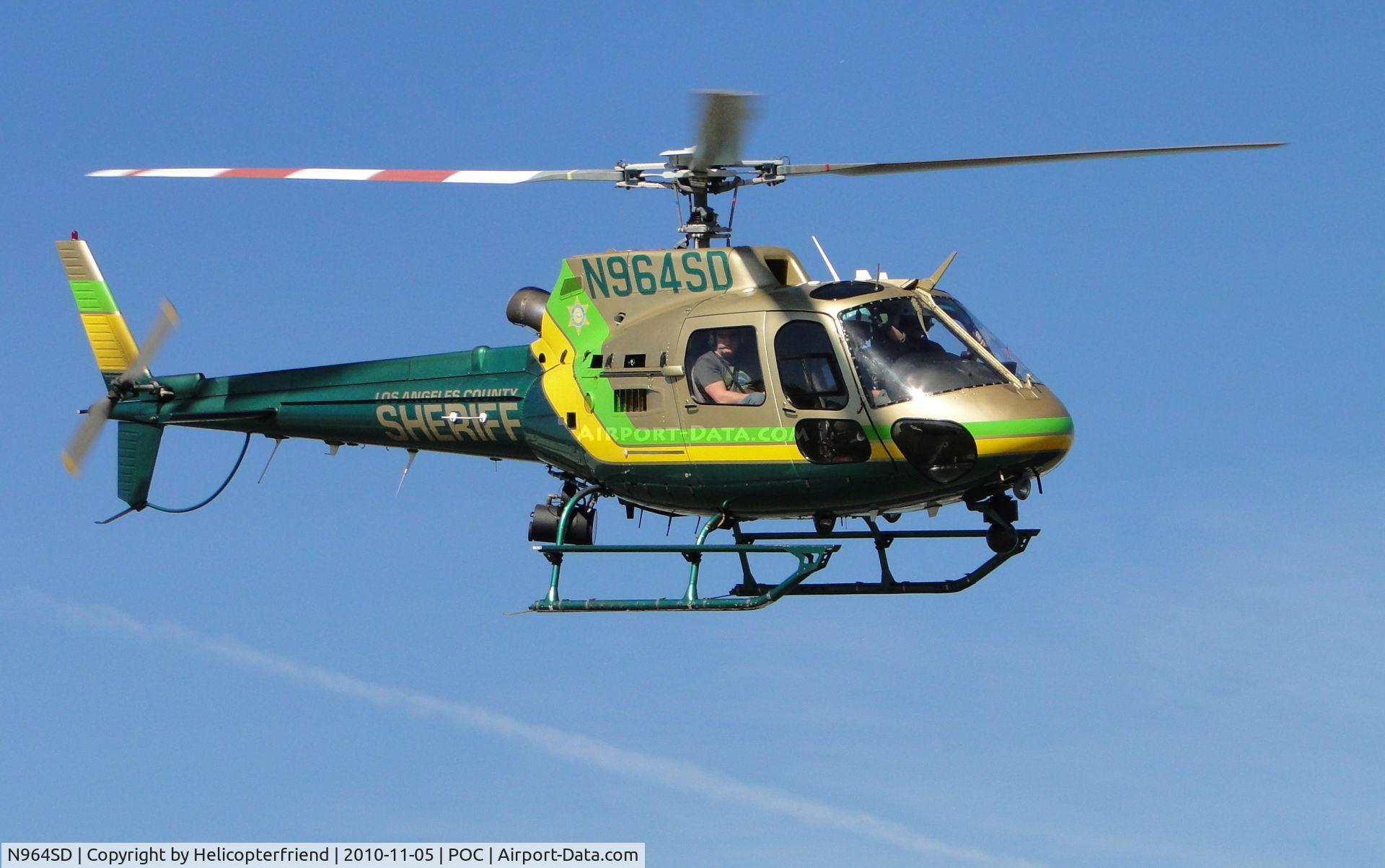 N964SD, Eurocopter AS-350B-2 Ecureuil Ecureuil C/N 3529, Taking off eastbound for Patrol