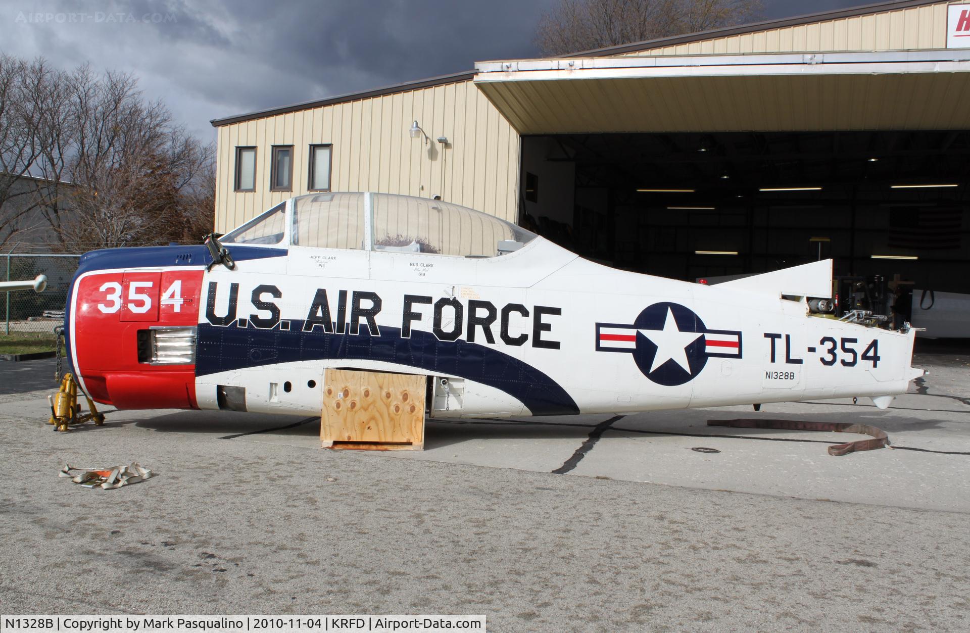 N1328B, 1955 North American T-28B Trojan C/N 200-425, North American T-28B