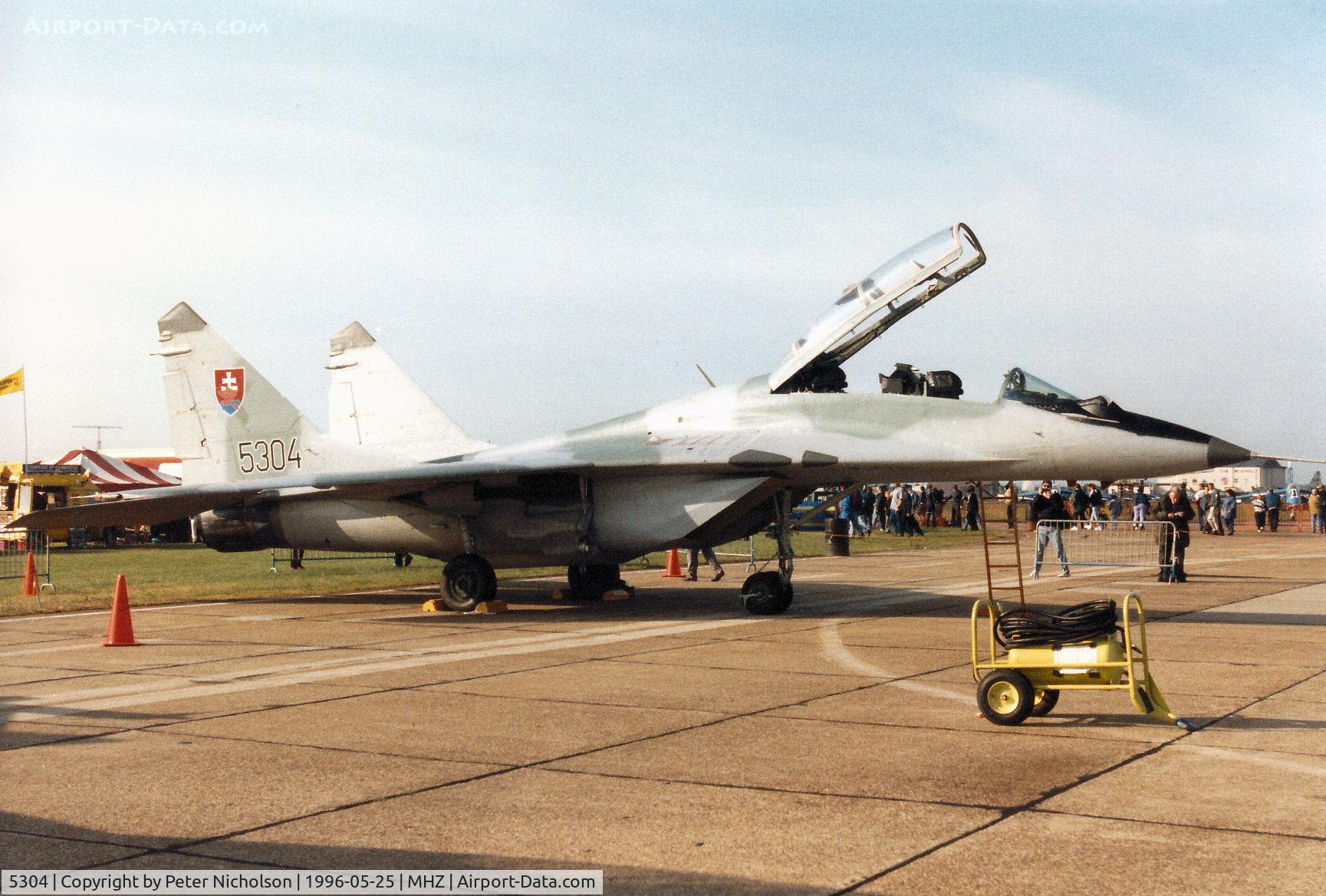5304, Mikoyan-Gurevich MiG-29UB C/N N50903028253, Fulcrum of 331 SLK Slovak Air Force on display at the 1996 RAF Mildenhall Air Fete.