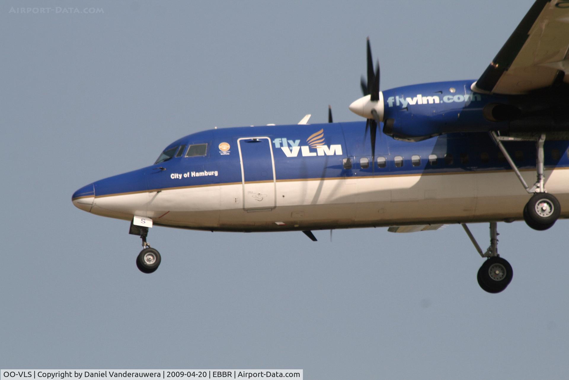 OO-VLS, 1987 Fokker 50 C/N 20109, Arrival of flight VG154 to RWY 25L