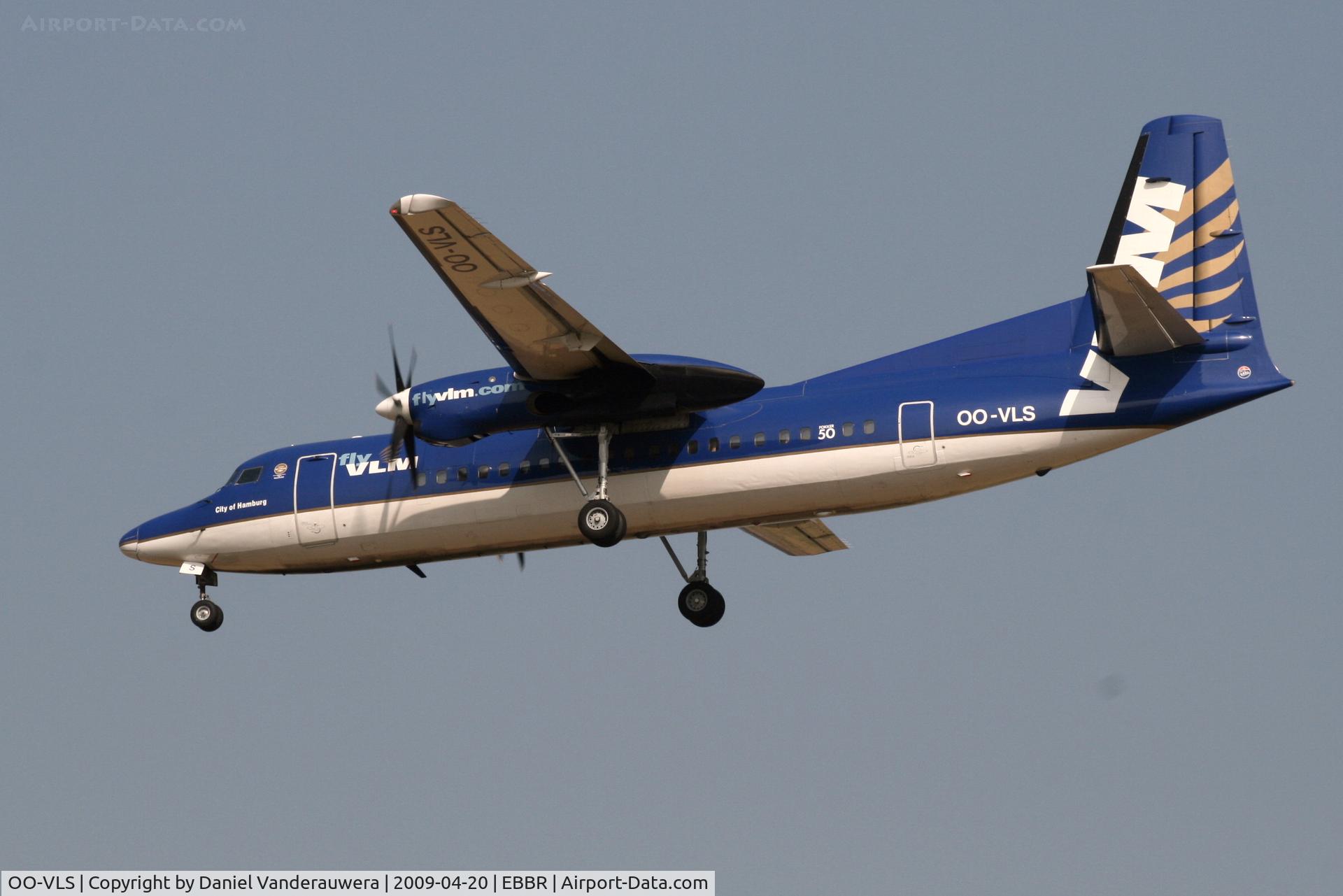 OO-VLS, 1987 Fokker 50 C/N 20109, Flight VG154 is descending to RWY 25L