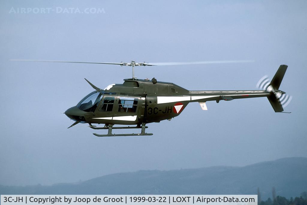 3C-JH, 1969 Agusta AB-206A JetRanger C/N 8135, One of the Jetrangers in the markings of the Austian display team 'Das Kleeblatt'.