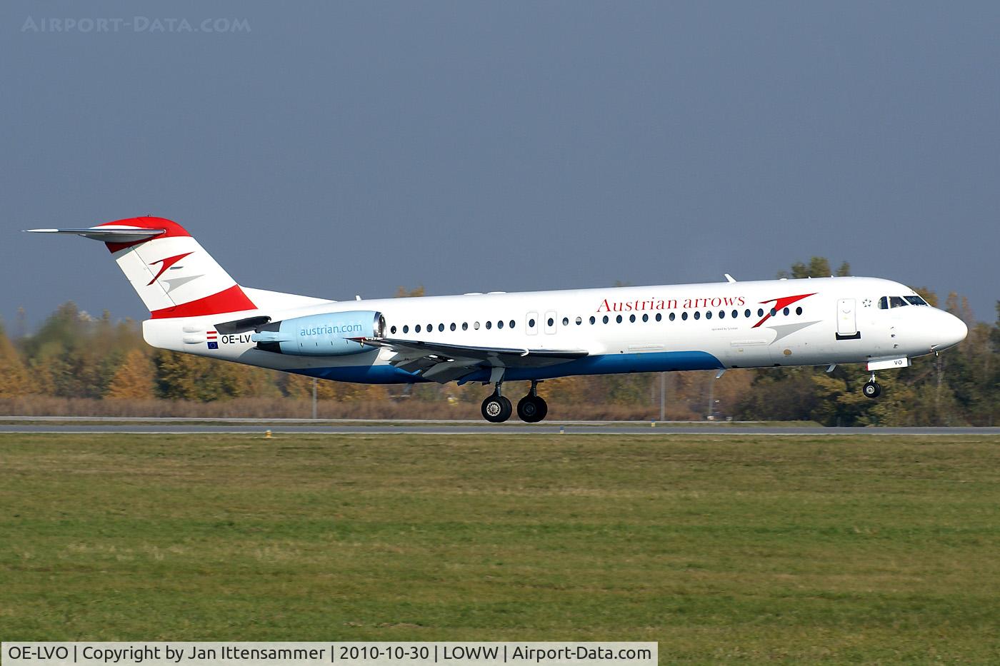 OE-LVO, 1993 Fokker 100 (F-28-0100) C/N 11460, OE-LVO @ LOWW