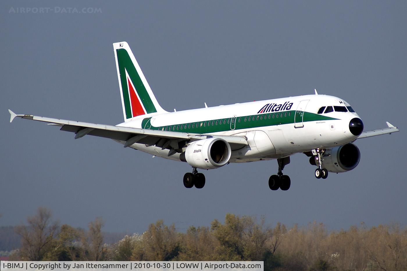 I-BIMJ, 2002 Airbus A319-112 C/N 1779, I-BIMJ @ LOWW