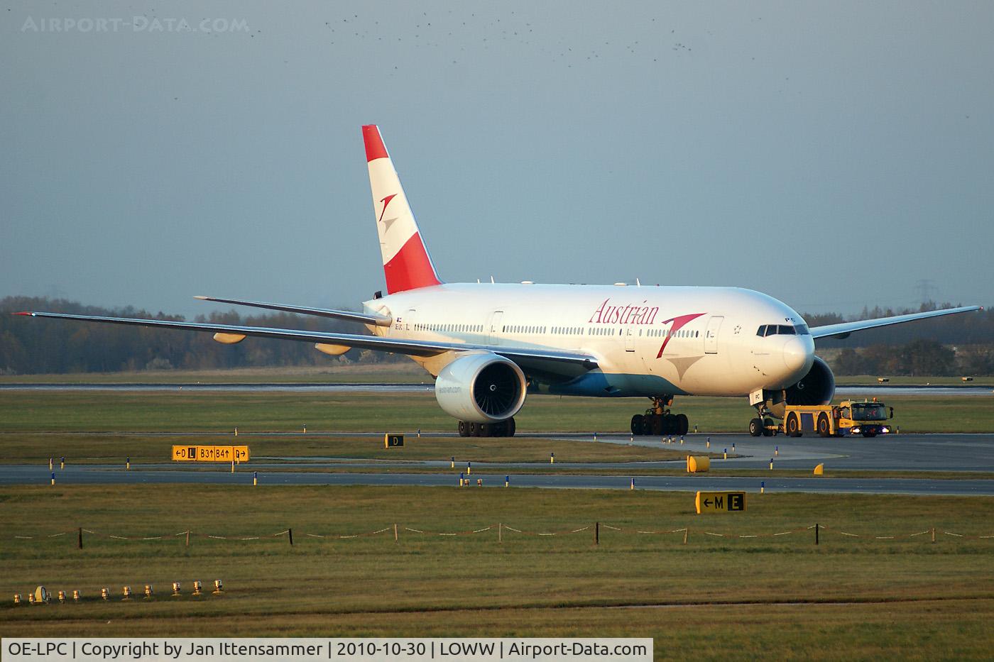 OE-LPC, 2002 Boeing 777-2Z9/ER C/N 29313, oe-lpc @ loww