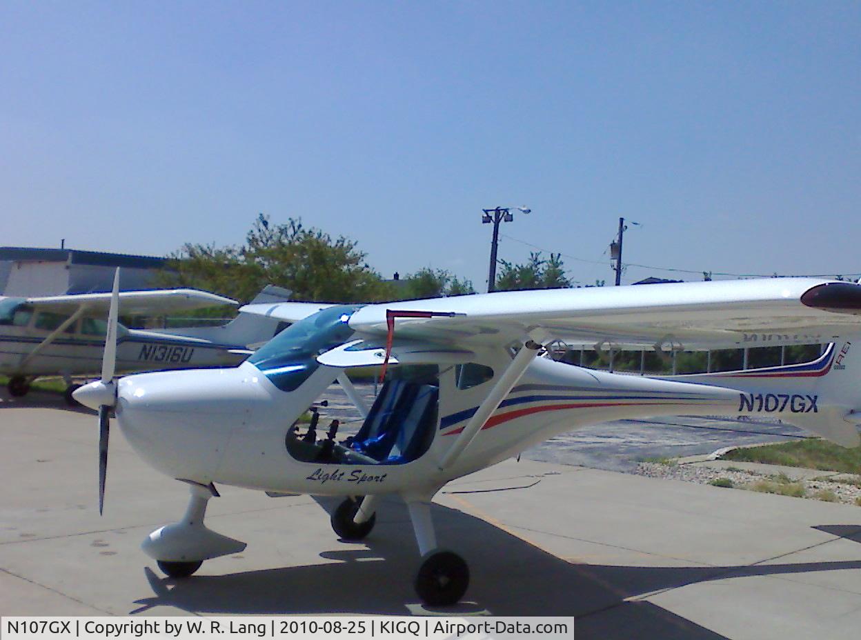 N107GX, Remos GX C/N 293, Remos N107GX at Lansing, IL airport