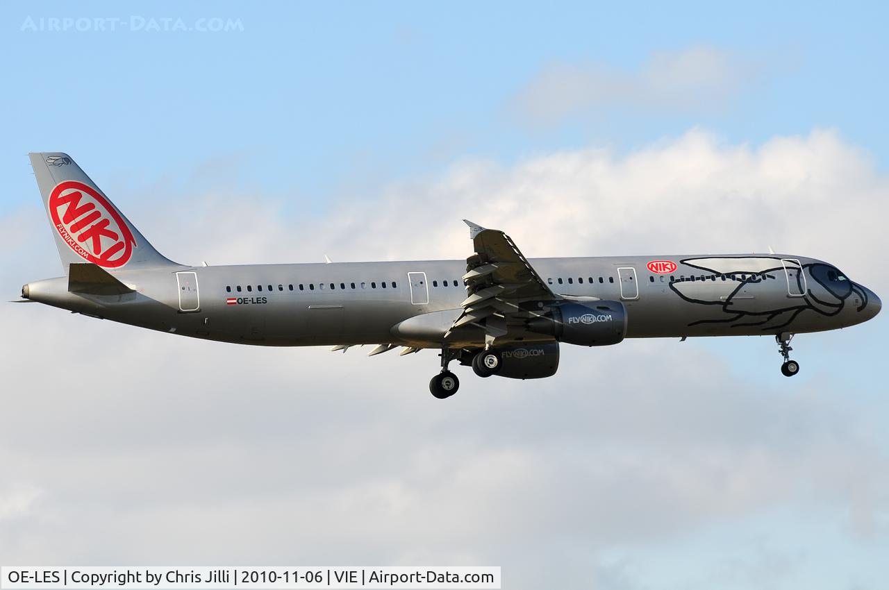 OE-LES, 2008 Airbus A321-211 C/N 3504, NIKI