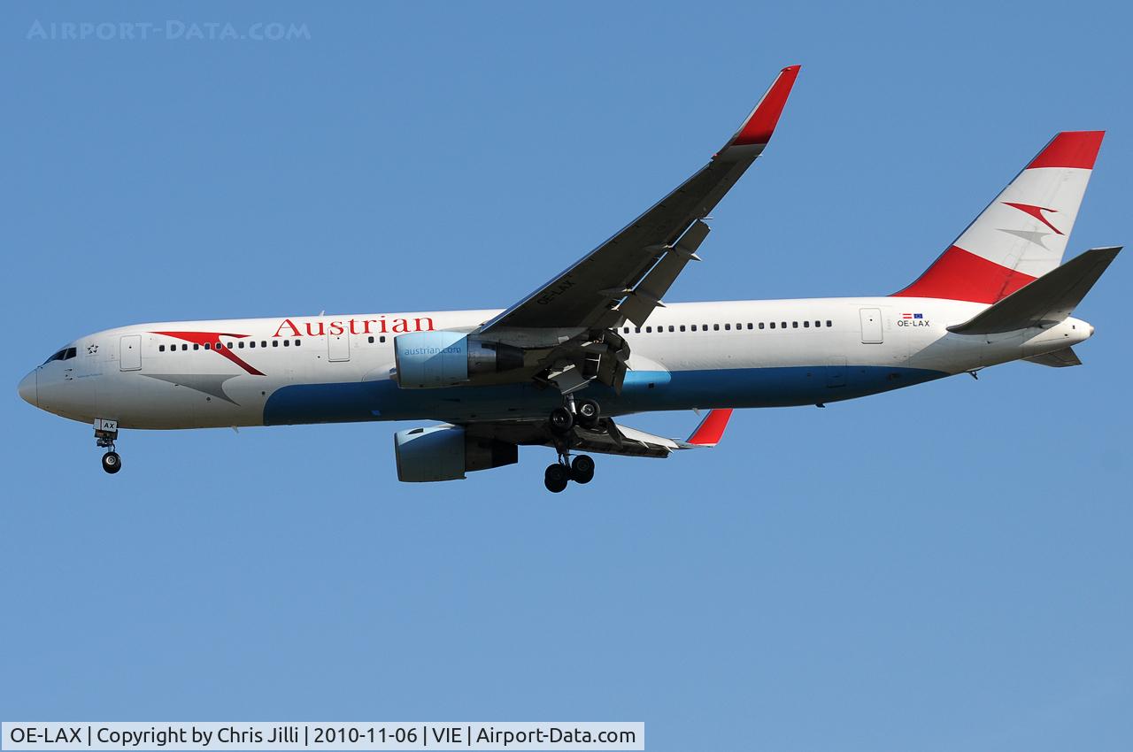 OE-LAX, 1992 Boeing 767-3Z9/ER C/N 27095, Austrian