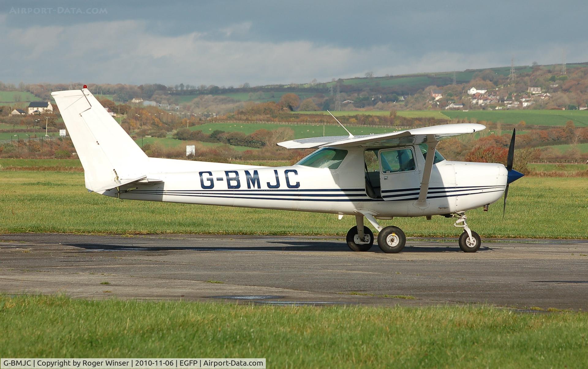 G-BMJC, 1981 Cessna 152 C/N 152-84989, Resident Cessna 152