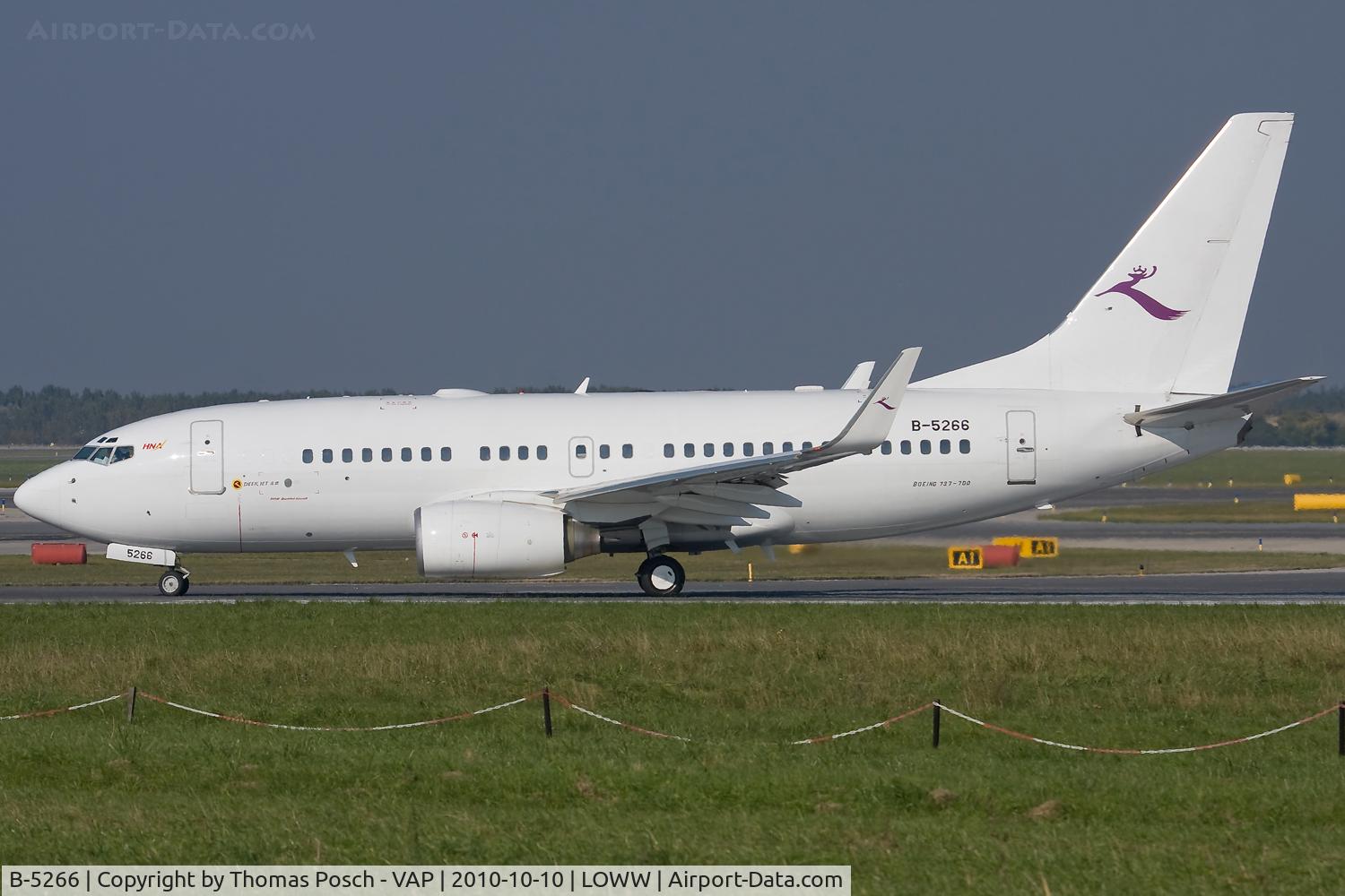 B-5266, 1999 Boeing 737-7AK C/N 29866, Deer Jet