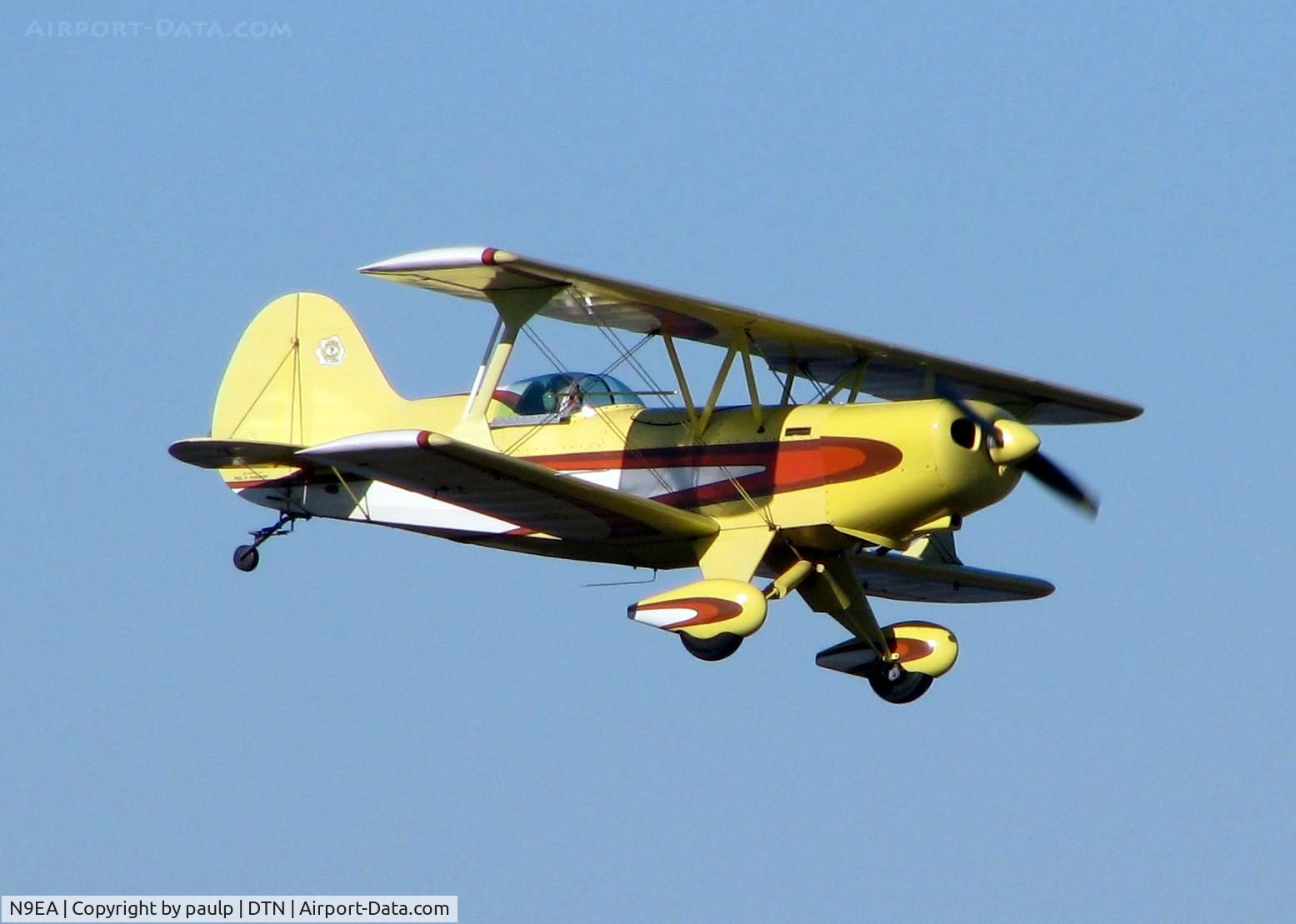 N9EA, 1978 EAA Acro Sport II C/N P-12, Landing at Downtown Shreveport.