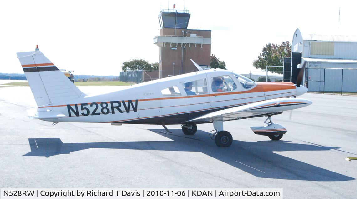 N528RW, 1970 Piper PA-28-235 C/N 28-11342, 1970 Piper PA-28 235 in Danville Va.