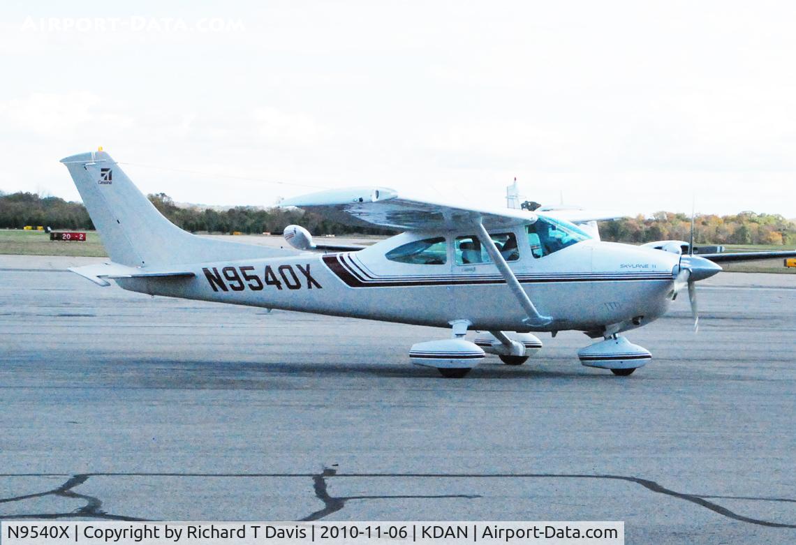 N9540X, 1985 Cessna 182R Skylane C/N 18268550, 1985 Cessna 172R in Danville Va...
