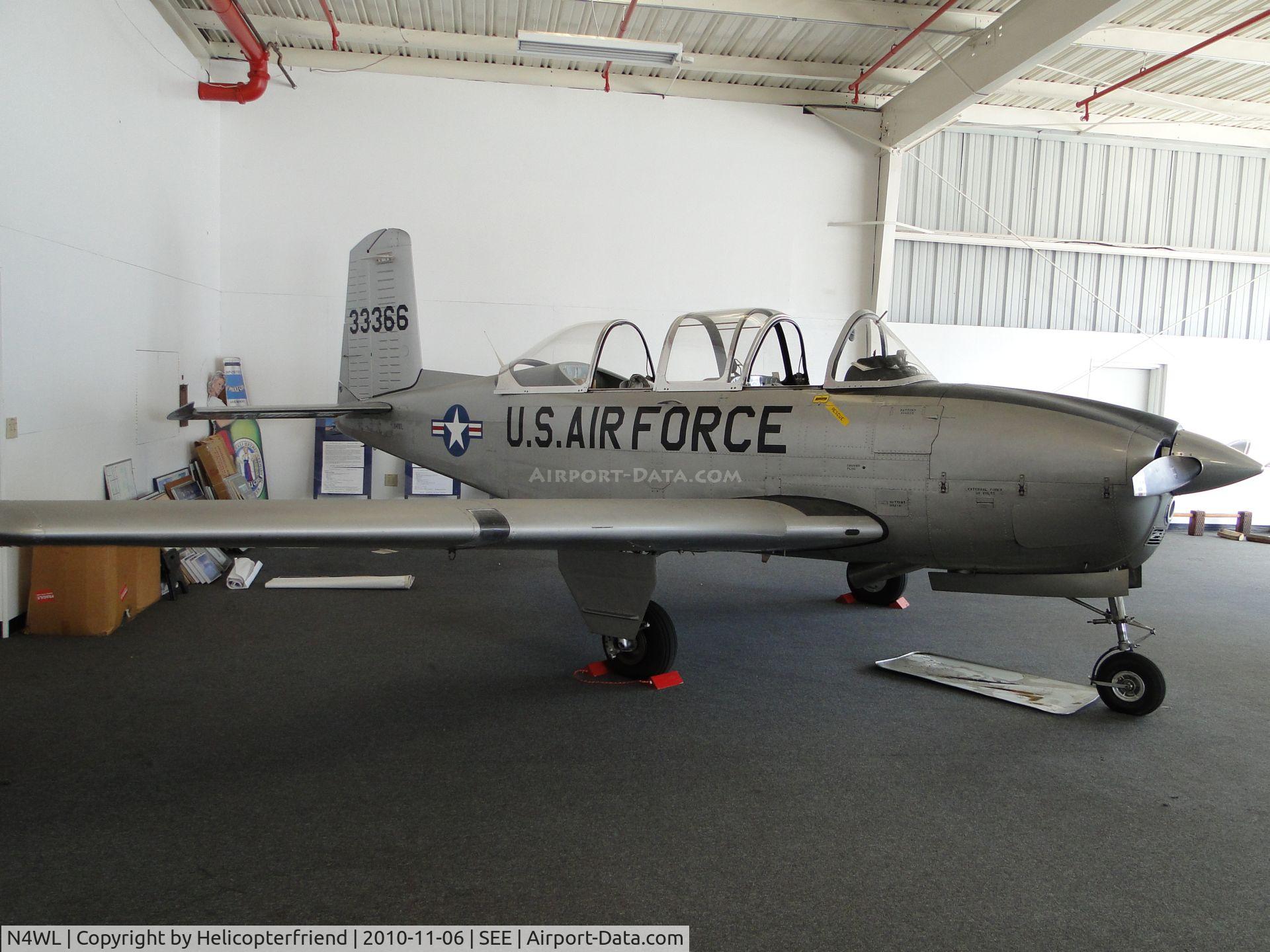 N4WL, Beech T-34A (A45) Mentor Mentor C/N G-127, Parked in the hanger