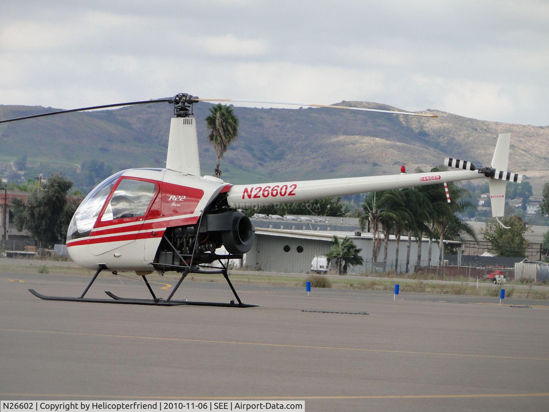 N26602, 1988 Robinson R22 BETA C/N 0858, Parked and sunshade in place