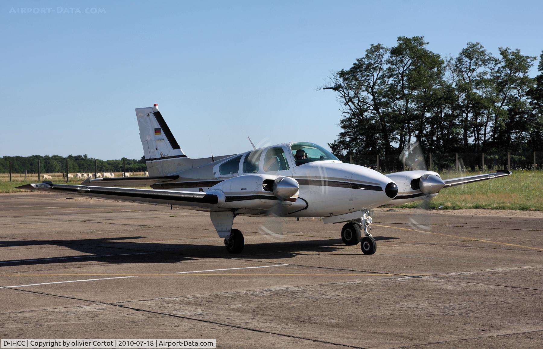 D-IHCC, 1979 Beech 95-B55 Baron Baron C/N TC-2215, Euro fly-in 2010, Saint Yan, France
