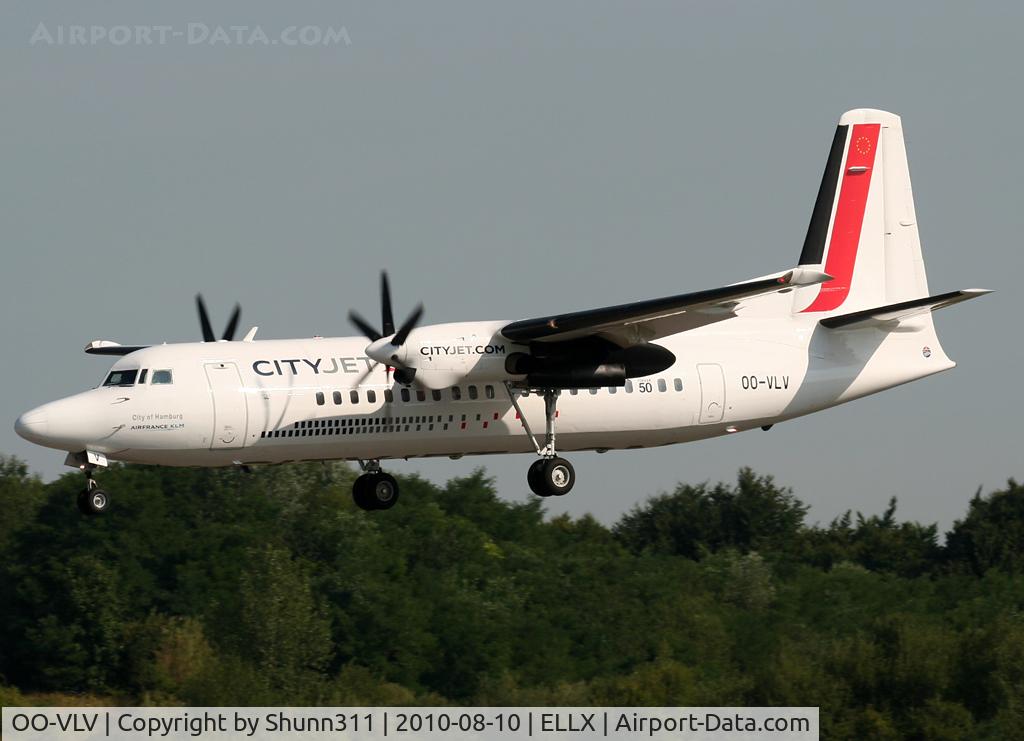 OO-VLV, 1989 Fokker 50 C/N 20160, Landing rwy 24