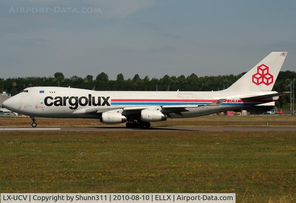 LX-UCV, 2004 Boeing 747-4R7F/SCD C/N 33827, Ready for take off rwy 24