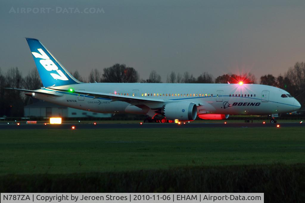N787ZA, 2009 Boeing 787-8 Dreamliner C/N 40695, first visit of the Dreamliner to EHAM