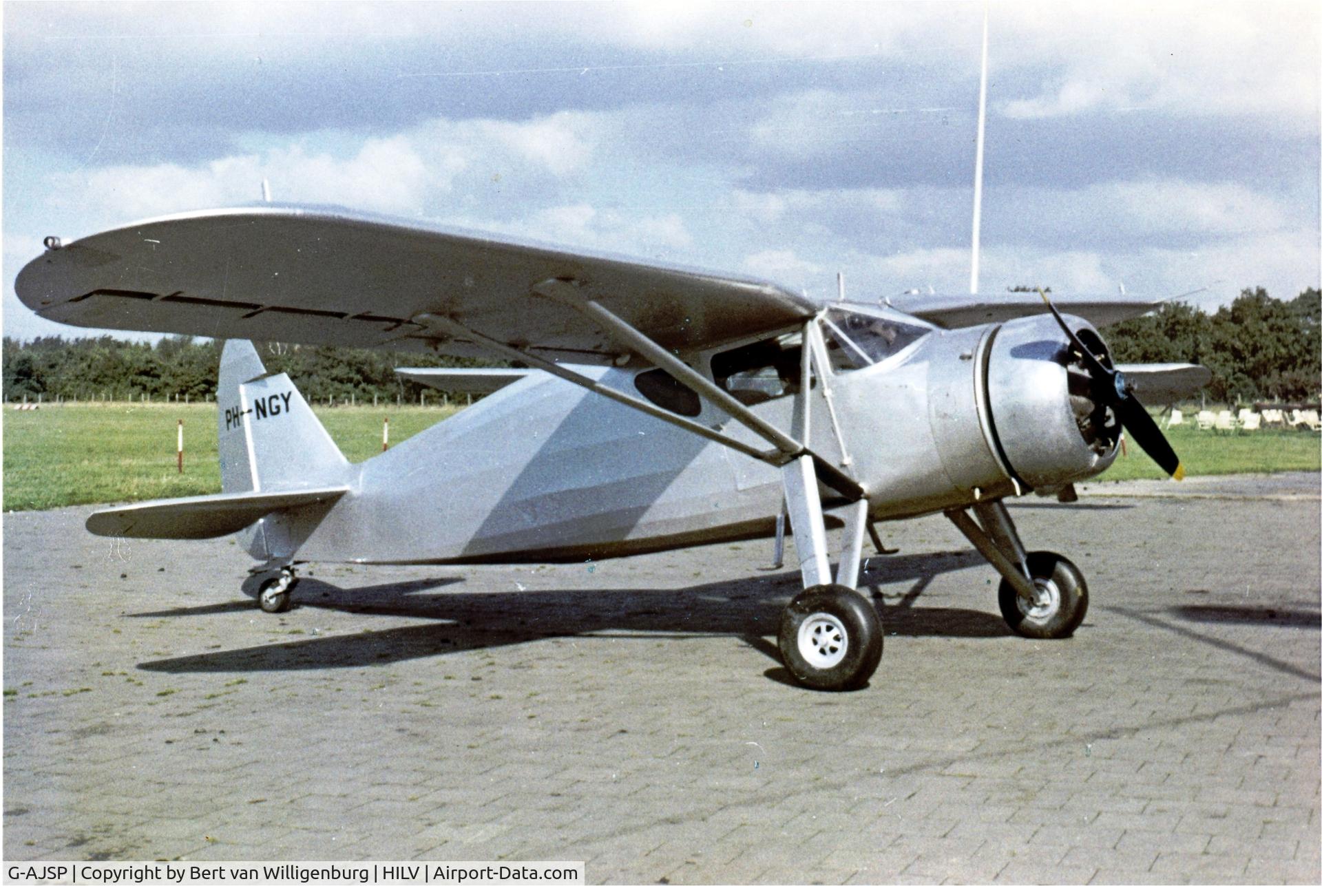 G-AJSP, Fairchild UC-61A Argus II (24W-41A ) C/N 872, picture from de Fairchild in duty by Skylight at Airfield Hilversum netherlands registration PH-NGY
