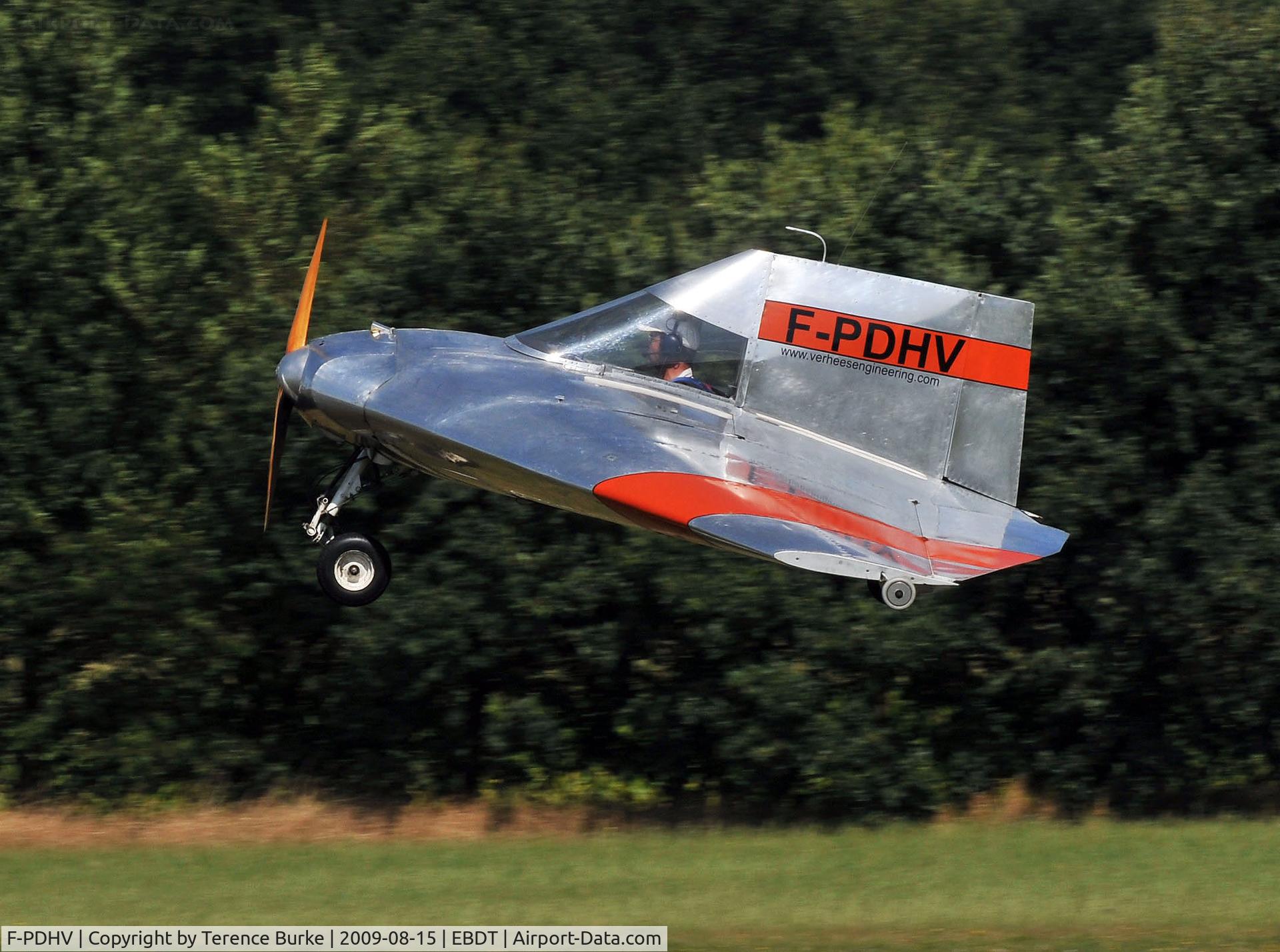 F-PDHV, 2004 Verhees Delta C/N 01, Arriving at Schaffen Diest Fly In August 2009