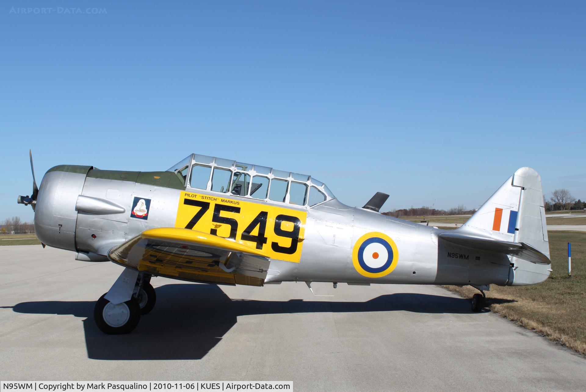 N95WM, 1943 North American AT-6D Texan C/N 8815597, North American AT-6D