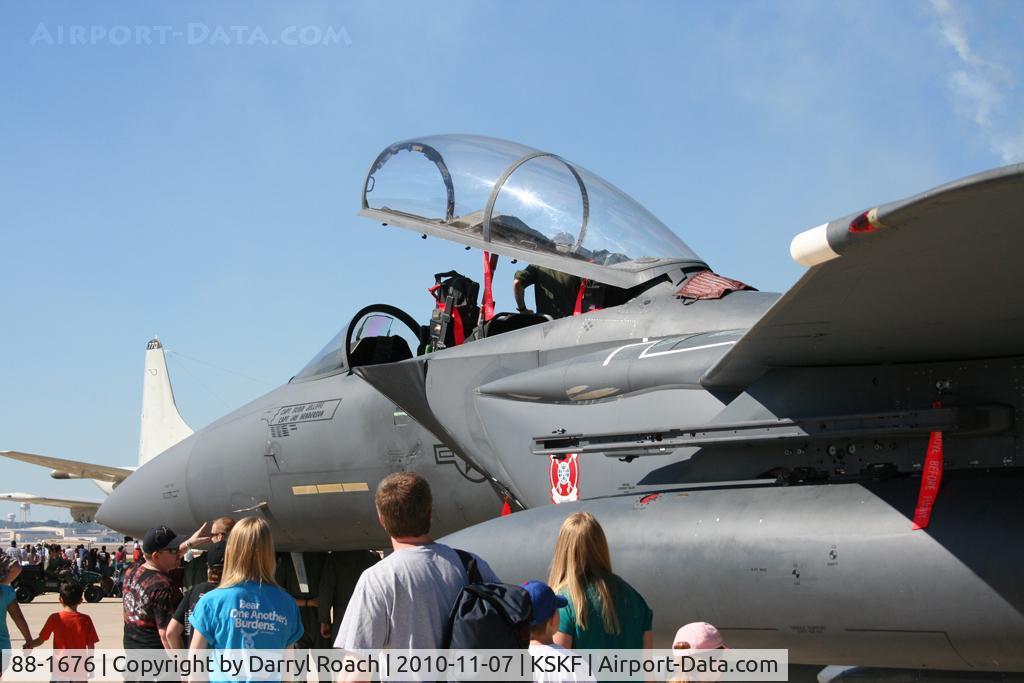 88-1676, 1988 McDonnell Douglas F-15E Strike Eagle C/N 1085/E060, USAF F15 on display at Airfest.