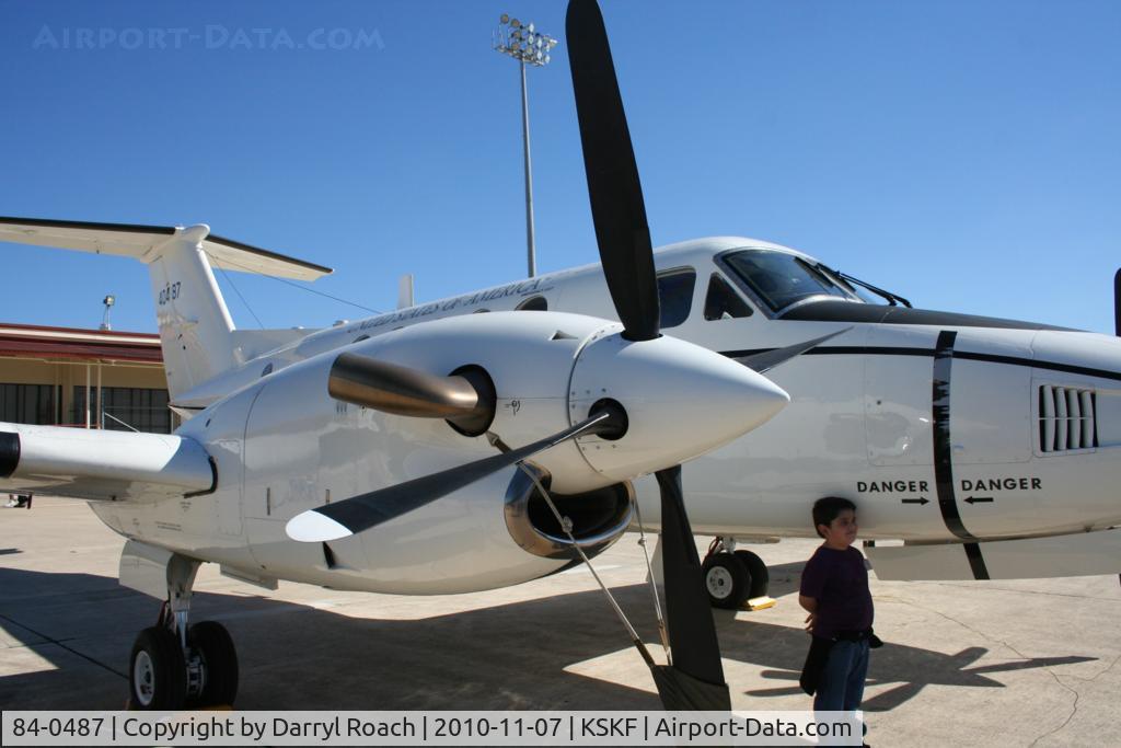 84-0487, 1984 Beech C-12F Huron C/N BL-121, Beech King Air on display at Airfest.