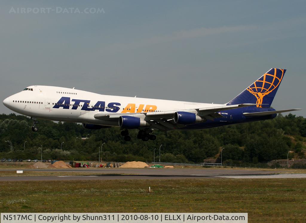 N517MC, 1985 Boeing 747-243B C/N 23300, Landing rwy 24