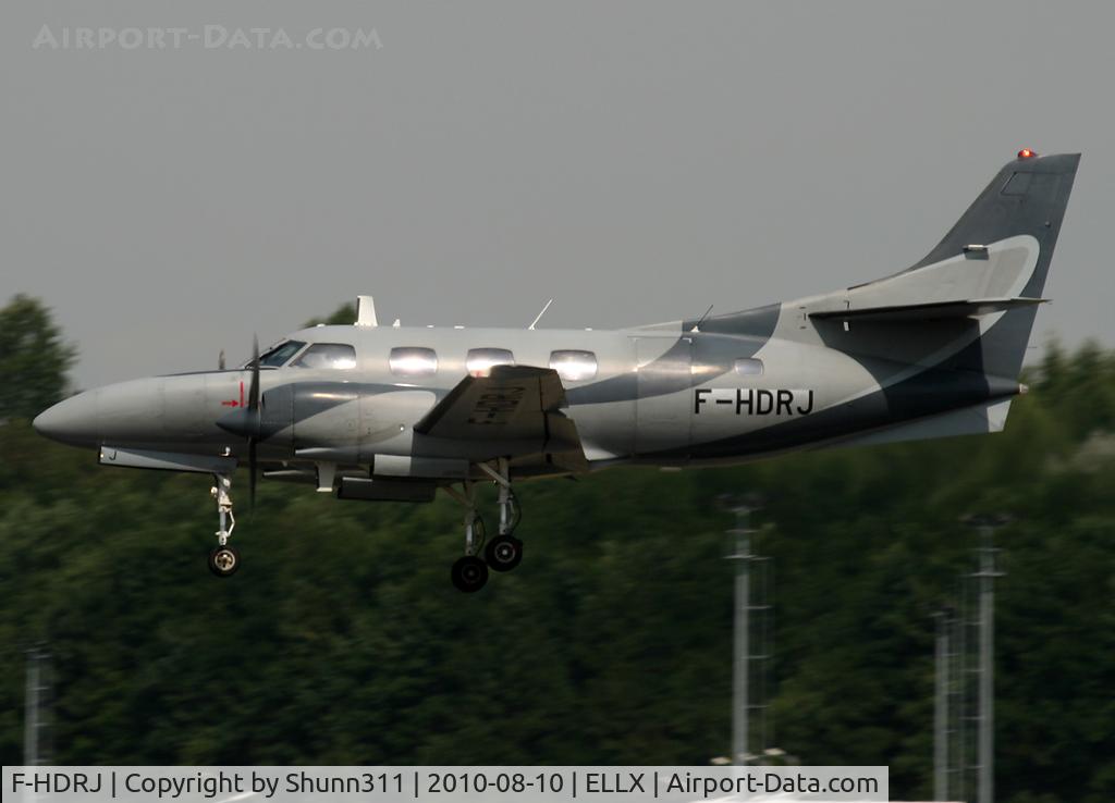 F-HDRJ, 1975 Swearingen SA-226T Merlin IIIA C/N T-265, Landing rwy 24