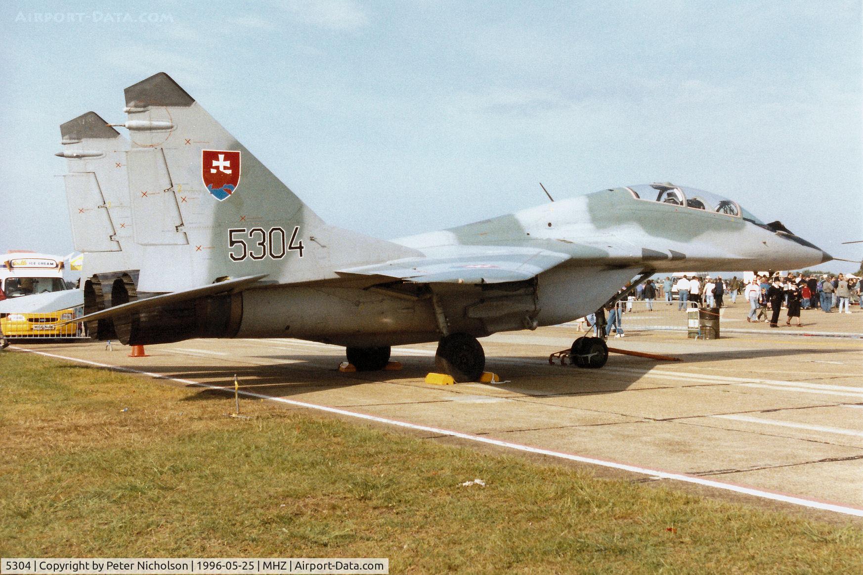 5304, Mikoyan-Gurevich MiG-29UB C/N N50903028253, MiG-29UB Fulcrum of 31 SLK Slovak Air Force on display at the 1996 RAF Mildenhall Air Fete.
