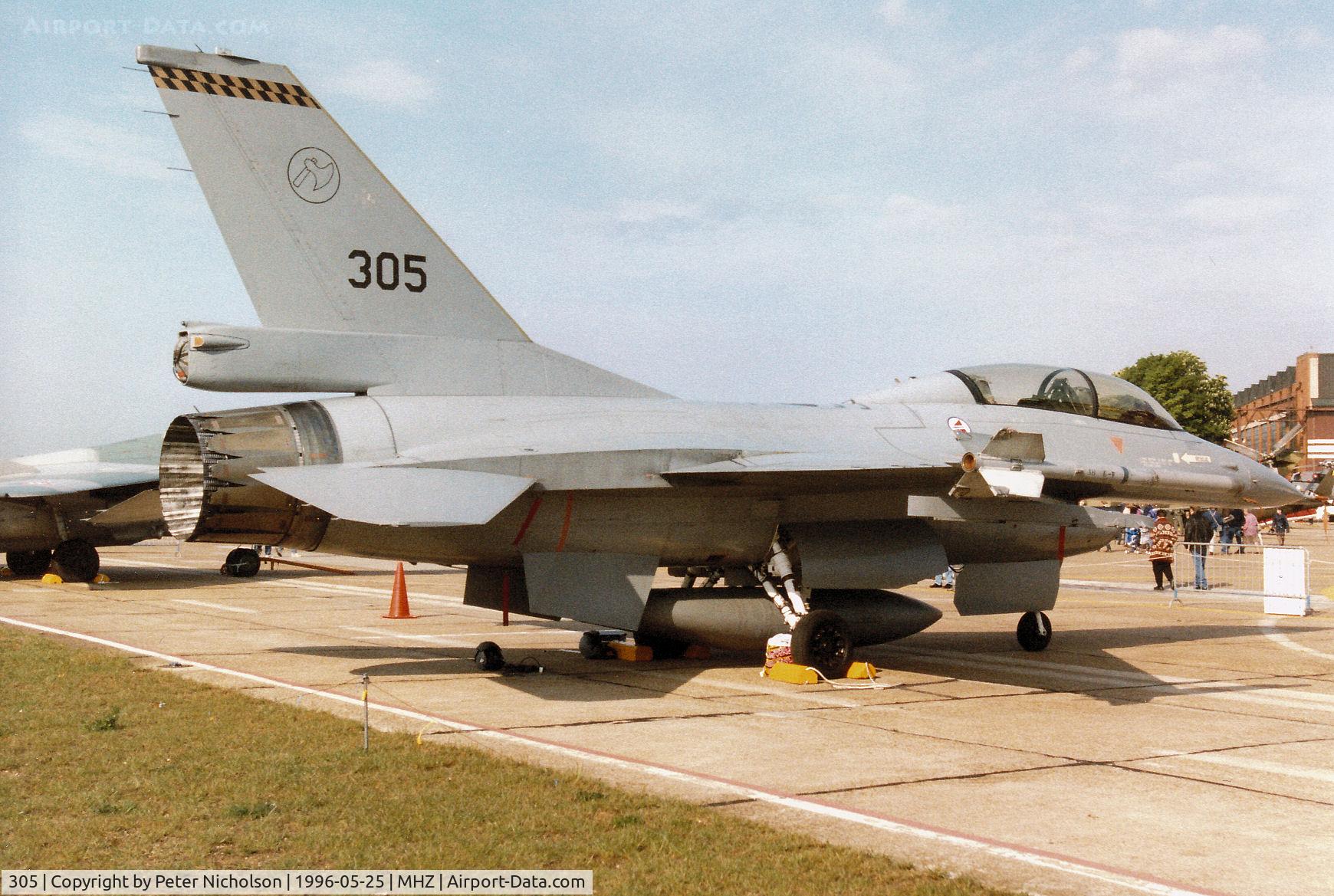 305, General Dynamics F-16BM Fighting Falcon C/N 6L-5, F-16B Falcon of 332 Skv Royal Norwegian Air Force on display at the 1996 RAF Mildenhall Air Fete.