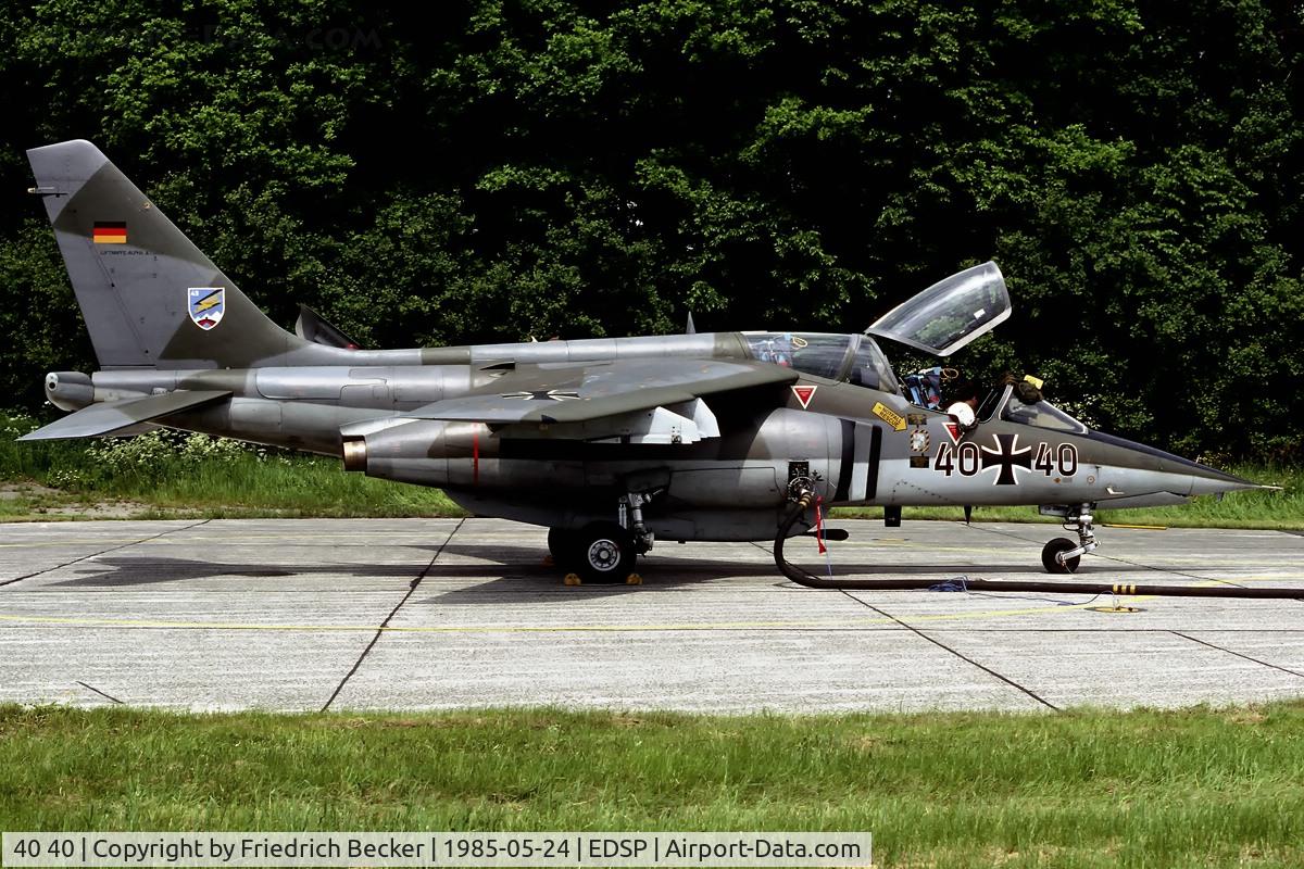 40 40, Dassault-Dornier Alpha Jet A C/N 0040, fuel stop at Fliegerhorst Pferdsfeld