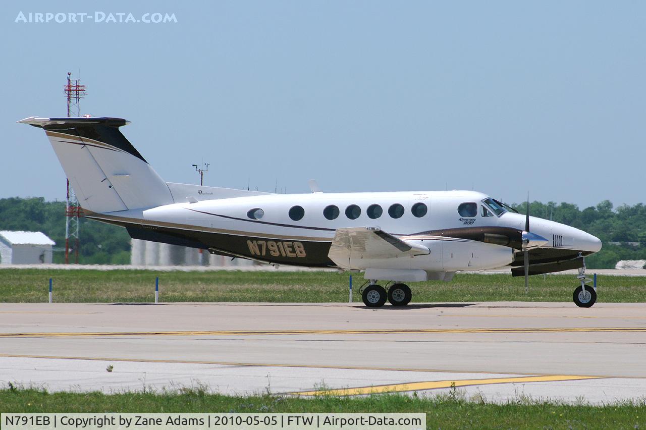 N791EB, 1980 Beech 200 C/N BB791, At Meacham Field - Fort Worth, TX