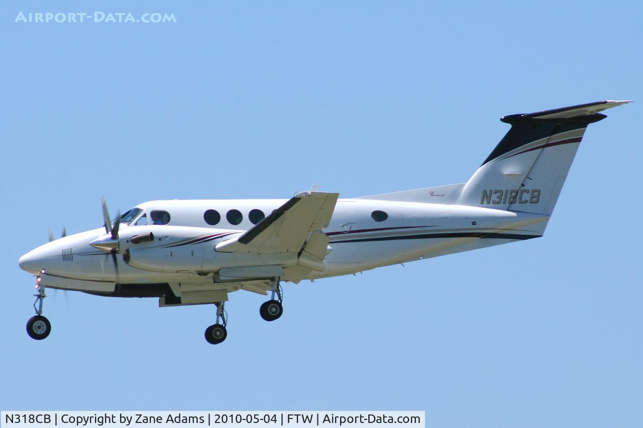 N318CB, 2000 Raytheon B200 King Air C/N BB-1730, At Meacham Field - Fort Worth, TX