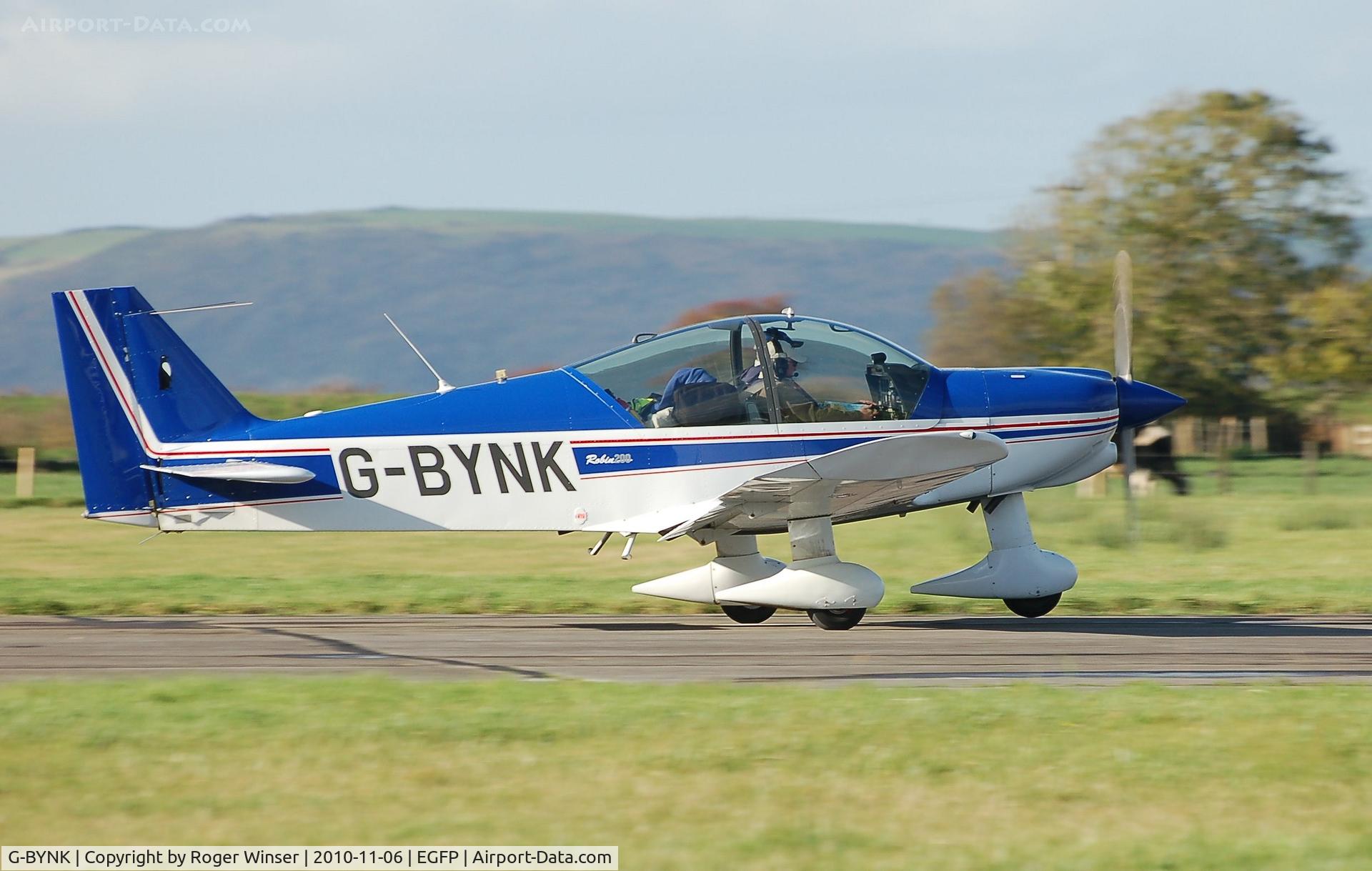 G-BYNK, 1999 Robin HR-200-160 C/N 338, Departing Pembrey Airport
