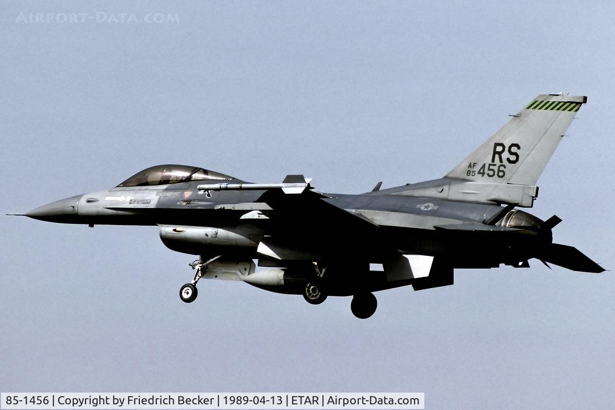 85-1456, 1985 General Dynamics F-16C Fighting Falcon C/N 5C-236, on final at Ramstein AB