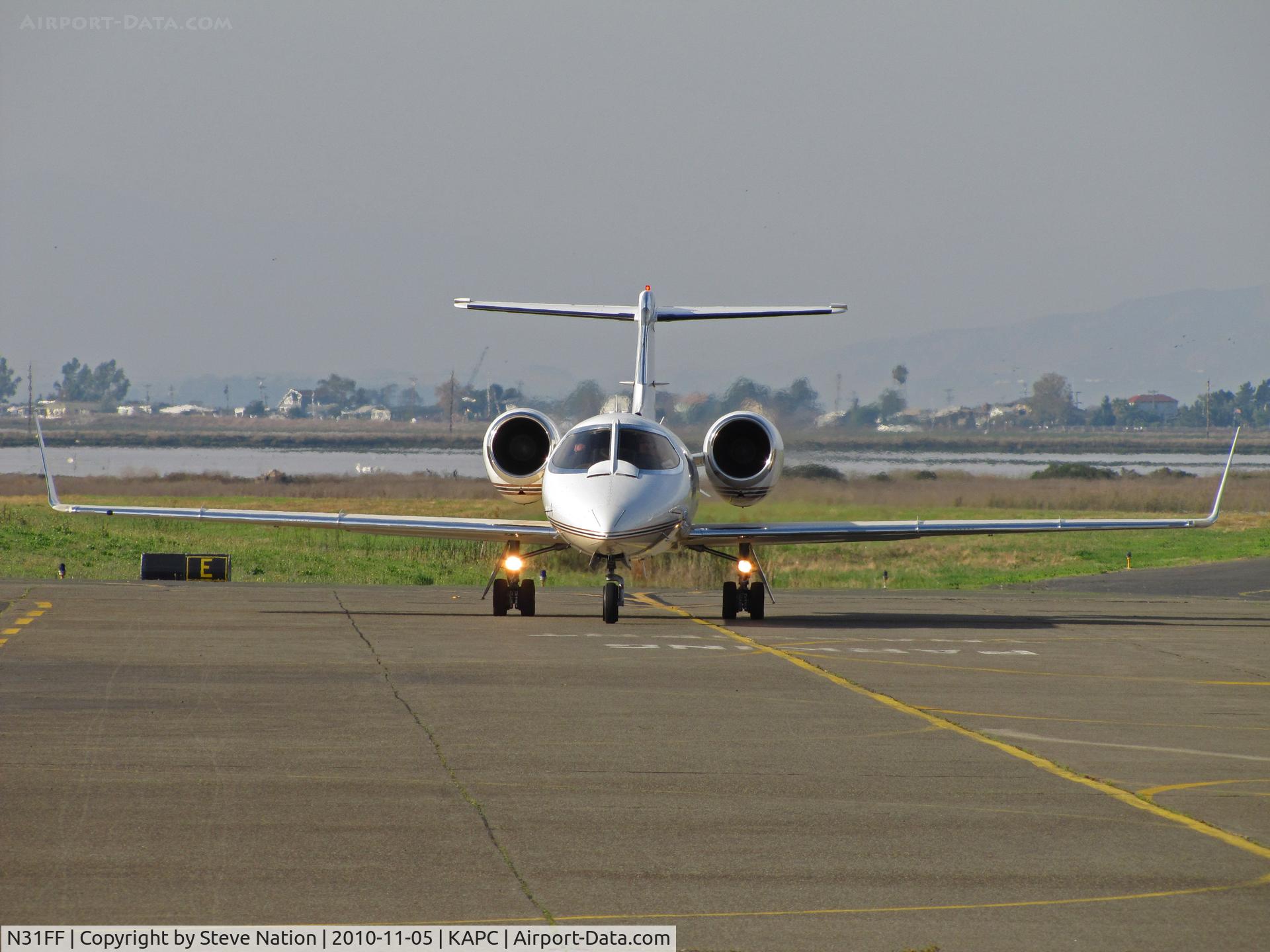 N31FF, Learjet Inc 31A C/N 053, Head on shot of 1992 Learjet 31A operated by Delta Air Elite Biz Jets on arrival from KPSP/Palm Springs, CA as 