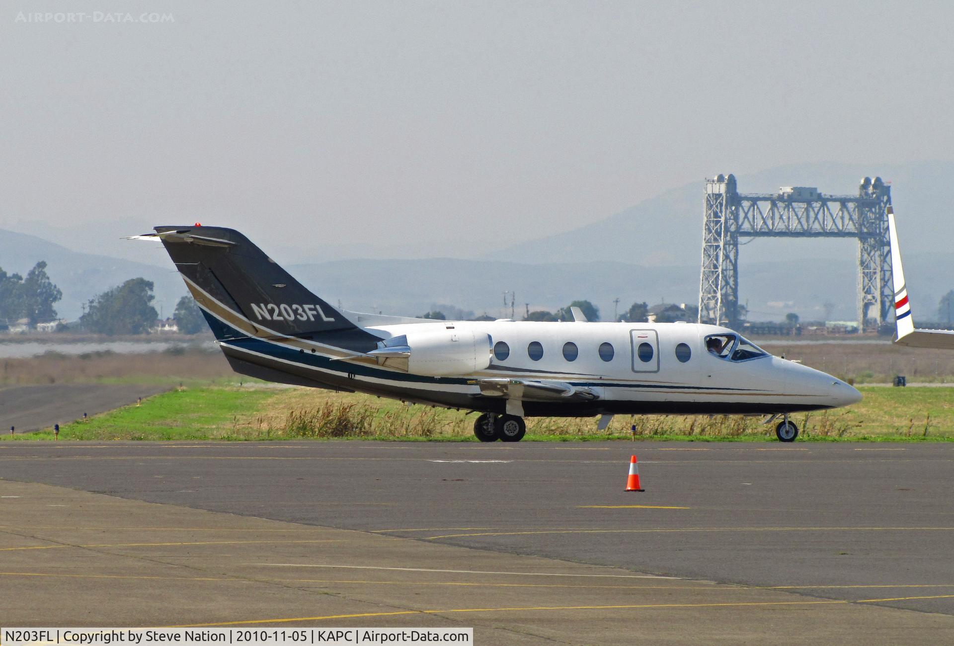 N203FL, 1996 Raytheon Aircraft Company 400A C/N RK-123, Painted in new Flight Options Inc. (Richmond Heights, OH) 1996 Raytheon 400A 