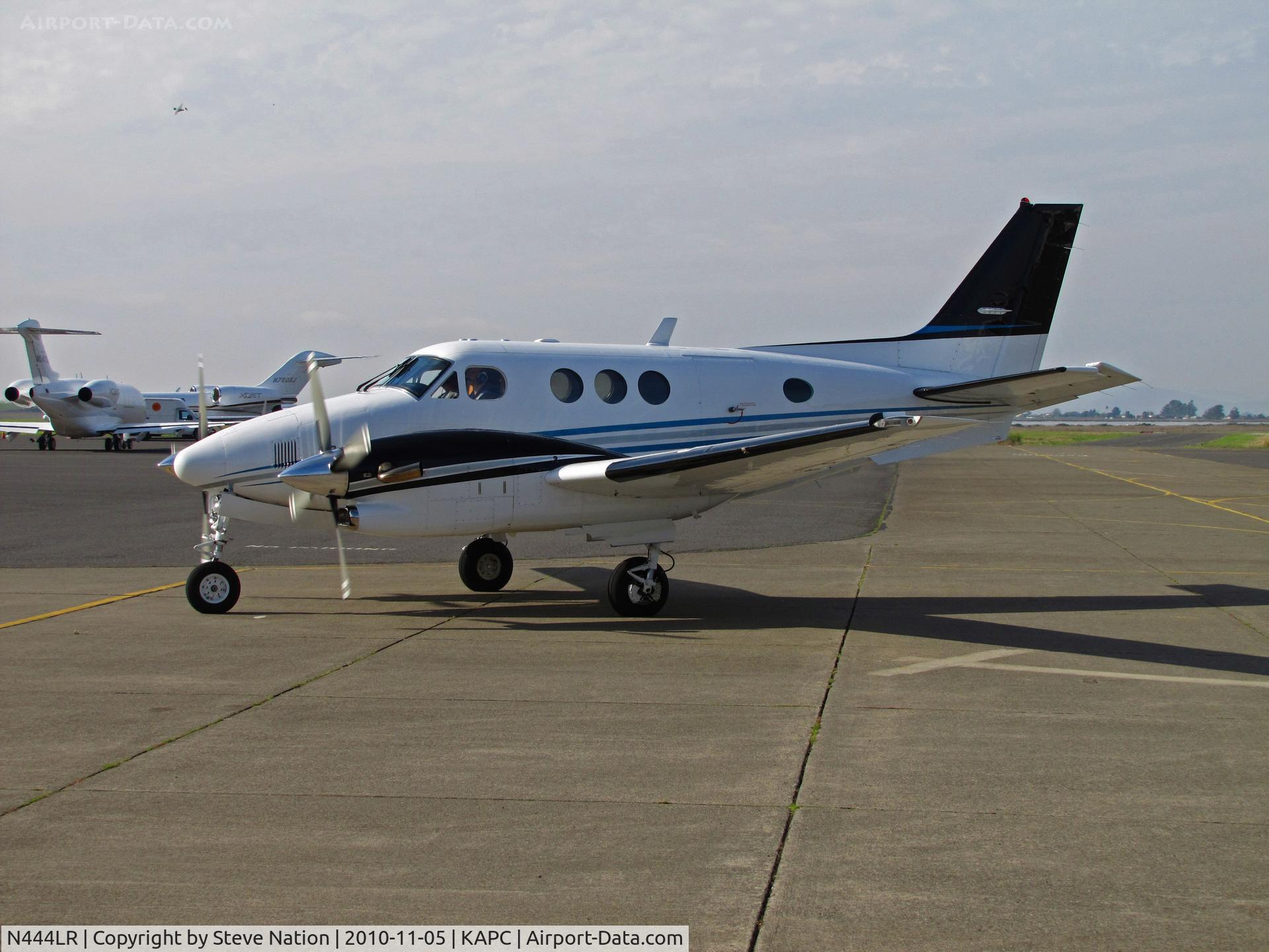 N444LR, 1996 Beech C90A King Air C/N LJ-1447, N444LR LLC (Malibu, CA) 1996 Beech C90A King Air turning onto bizjet ramp @ Napa, CA(in from KCMA/Camarillo, CA)