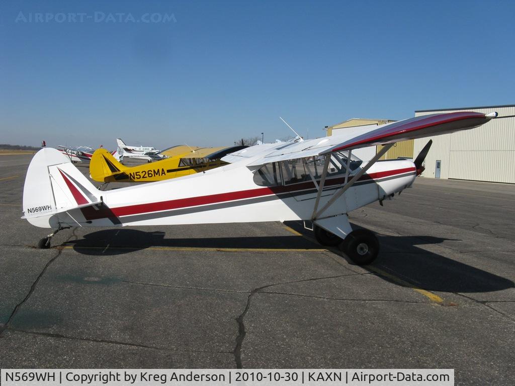N569WH, 1965 Piper PA-18-150 Super Cub C/N 18-8271, Piper PA-18-150 Super Cub on the line.