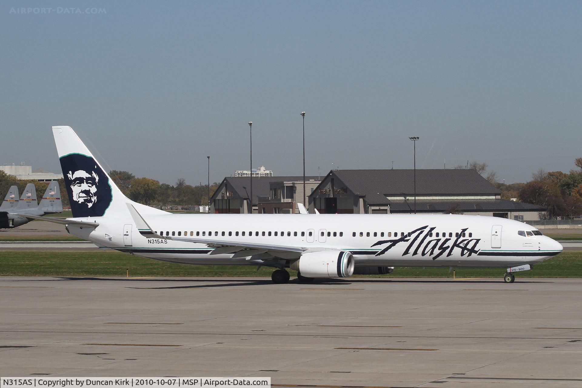 N315AS, 2002 Boeing 737-990 C/N 30019, My ride to MSP departing the area!