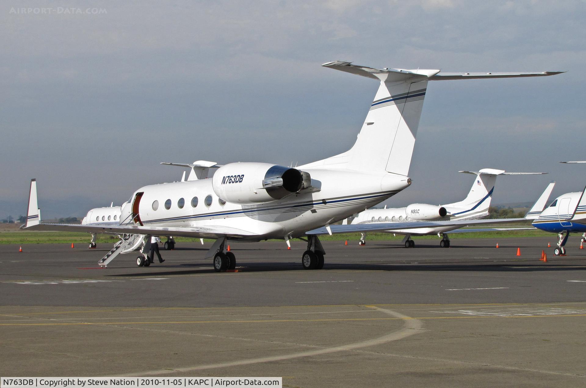 N763DB, 1989 Gulfstream Aerospace G-IV C/N 1114, Trans Exec Air Services (Santa Monica, CA) 1989 G-IV on heavy jet ramp at Napa, CA with much company
