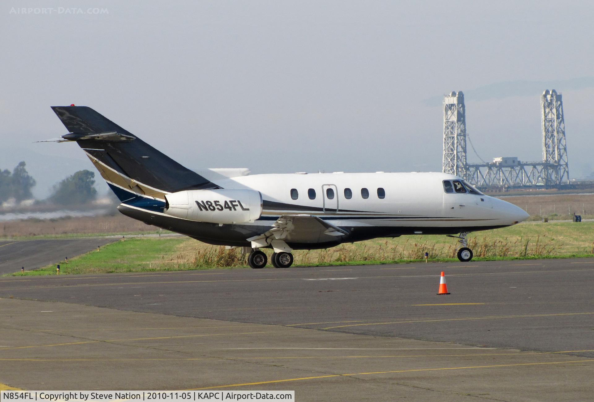 N854FL, 1999 Raytheon Hawker 800XP C/N 258454, Flight Options (Richmond Heights, OH) 1999 Hawker 800XP departing for positioning flight to KOAK/Oakland Intl Airport, CA as 