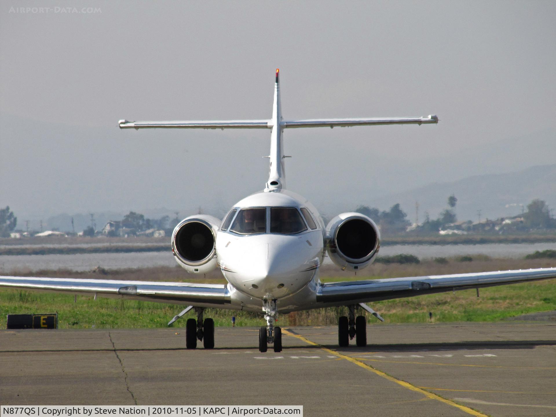 N877QS, 2008 Hawker Beechcraft Hawker 900XP C/N HA-0066, NetJets 2008 Hawker 900XP arriving from KLAS/McCarren Intl Airport, Las Vegas, NV - head on shot with Napa River in background
