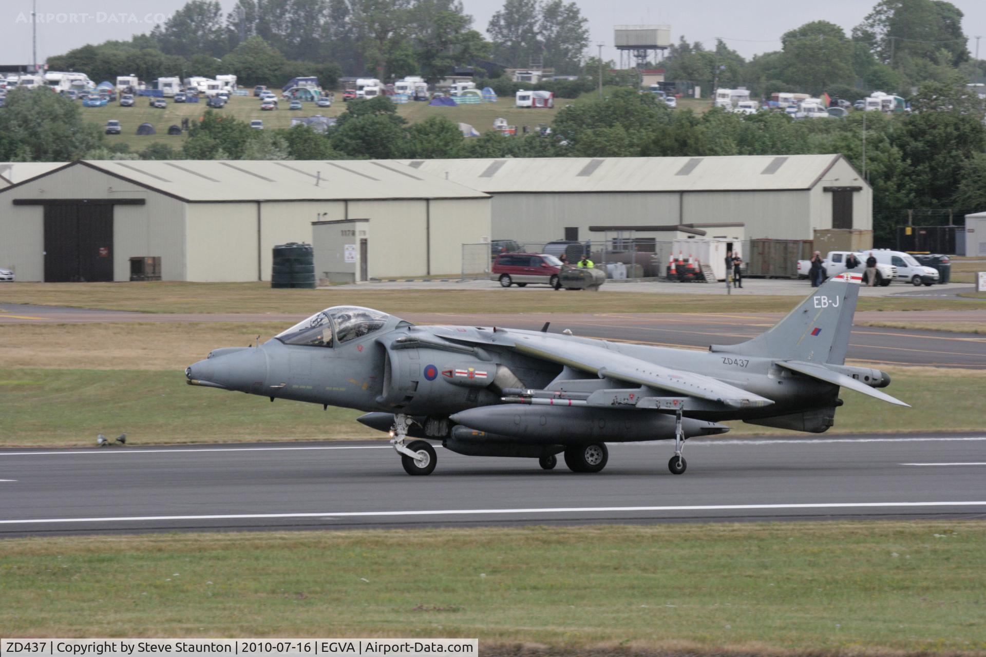 ZD437, British Aerospace Harrier GR.7 C/N P49, Taken at the Royal International Air Tattoo 2010