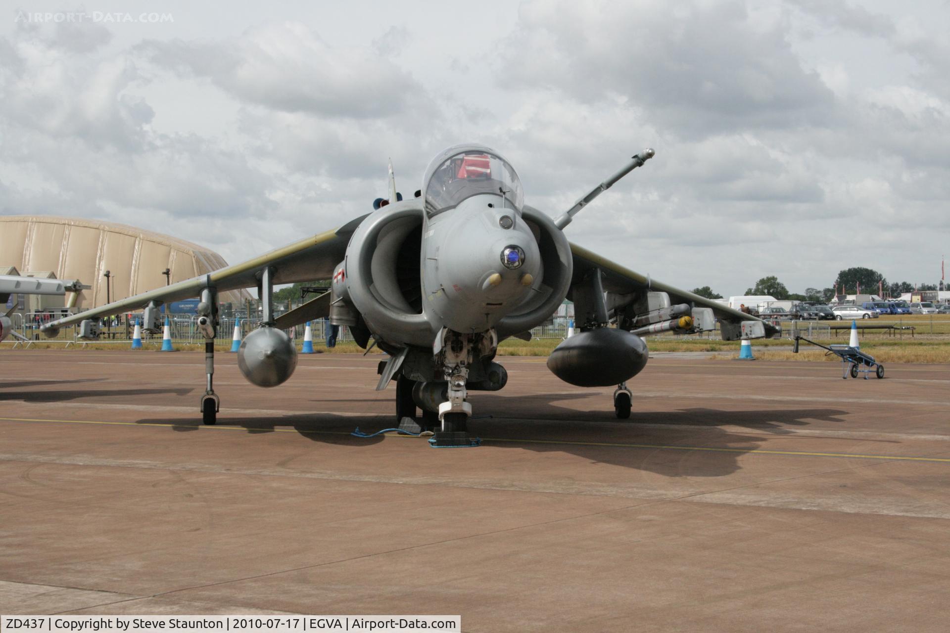 ZD437, British Aerospace Harrier GR.7 C/N P49, Taken at the Royal International Air Tattoo 2010