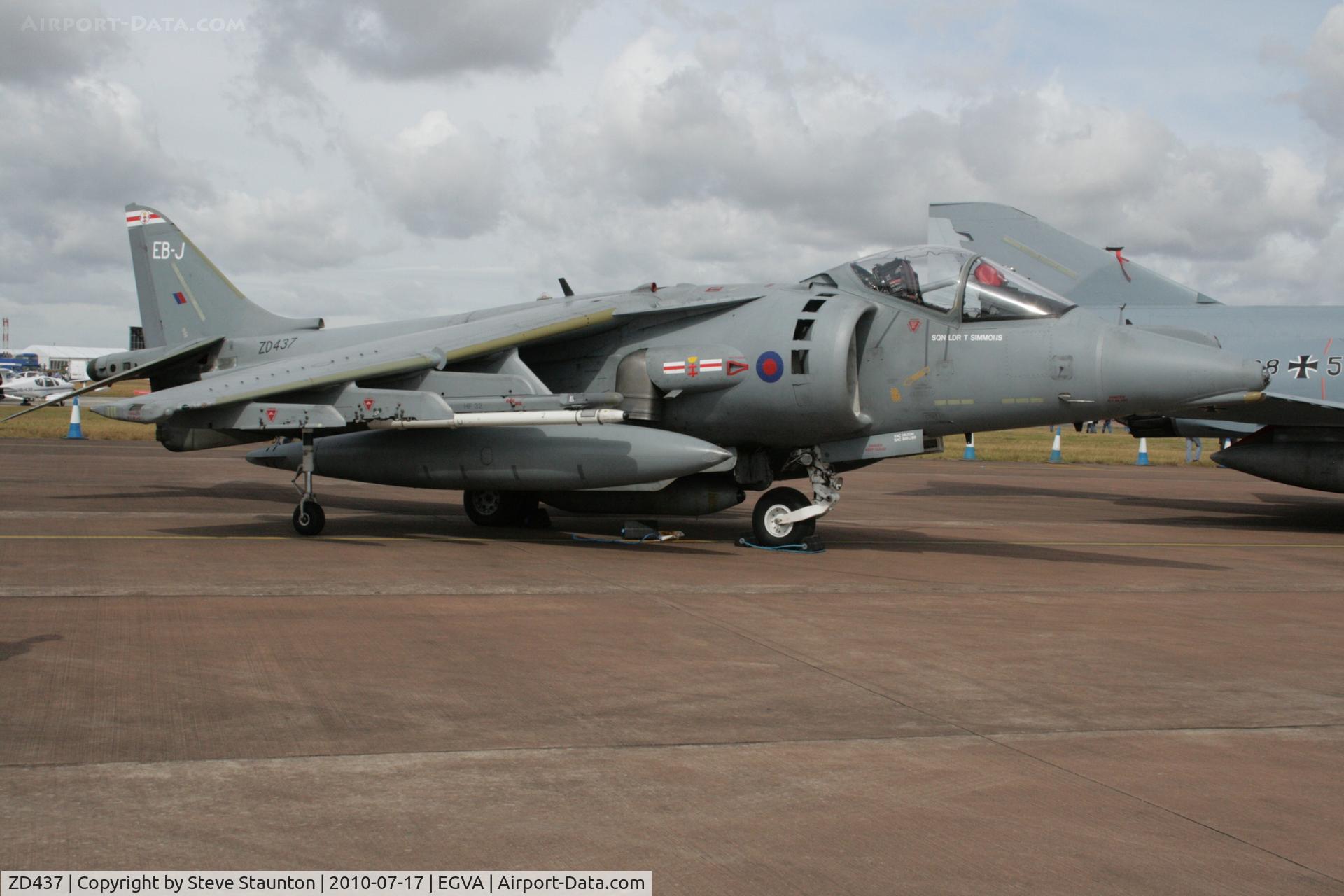 ZD437, British Aerospace Harrier GR.7 C/N P49, Taken at the Royal International Air Tattoo 2010